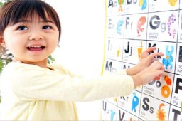 بهترین سن آموزش زبان انگلیسی به کودکان