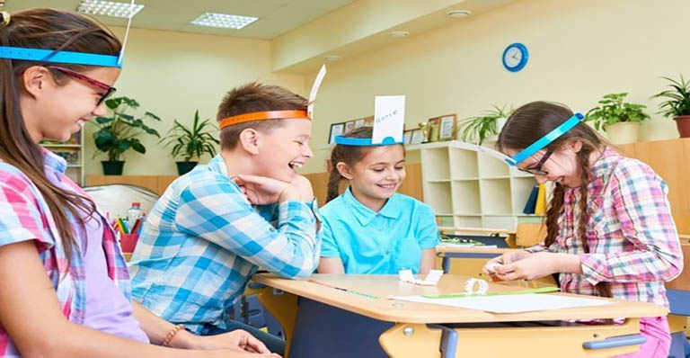 بازی‌های آموزشی برای تقویت زبان انگلیسی کودکان