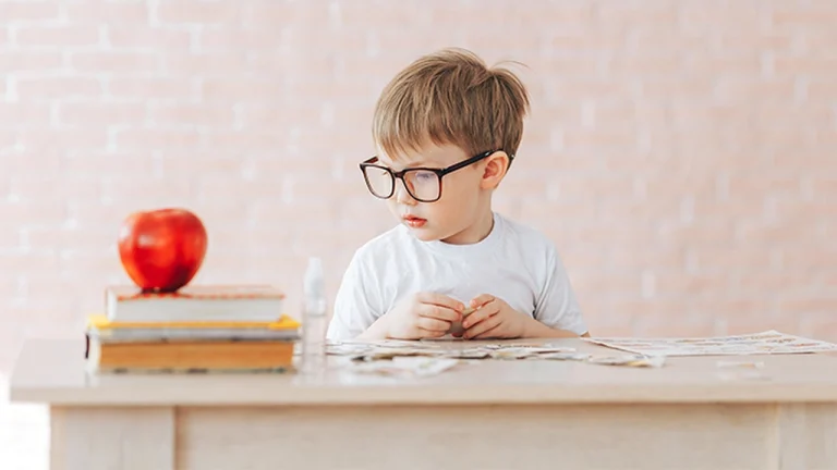 چگونه به کودکان کمک کنیم اعتماد به نفس در صحبت کردن انگلیسی پیدا کنند؟
